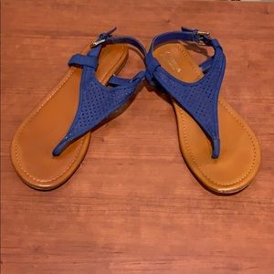 Blue thong sandals